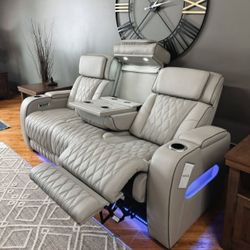 EXCLUSIVE] BOYINGTON GRAY POWER RECLINING LIVING ROOM SET