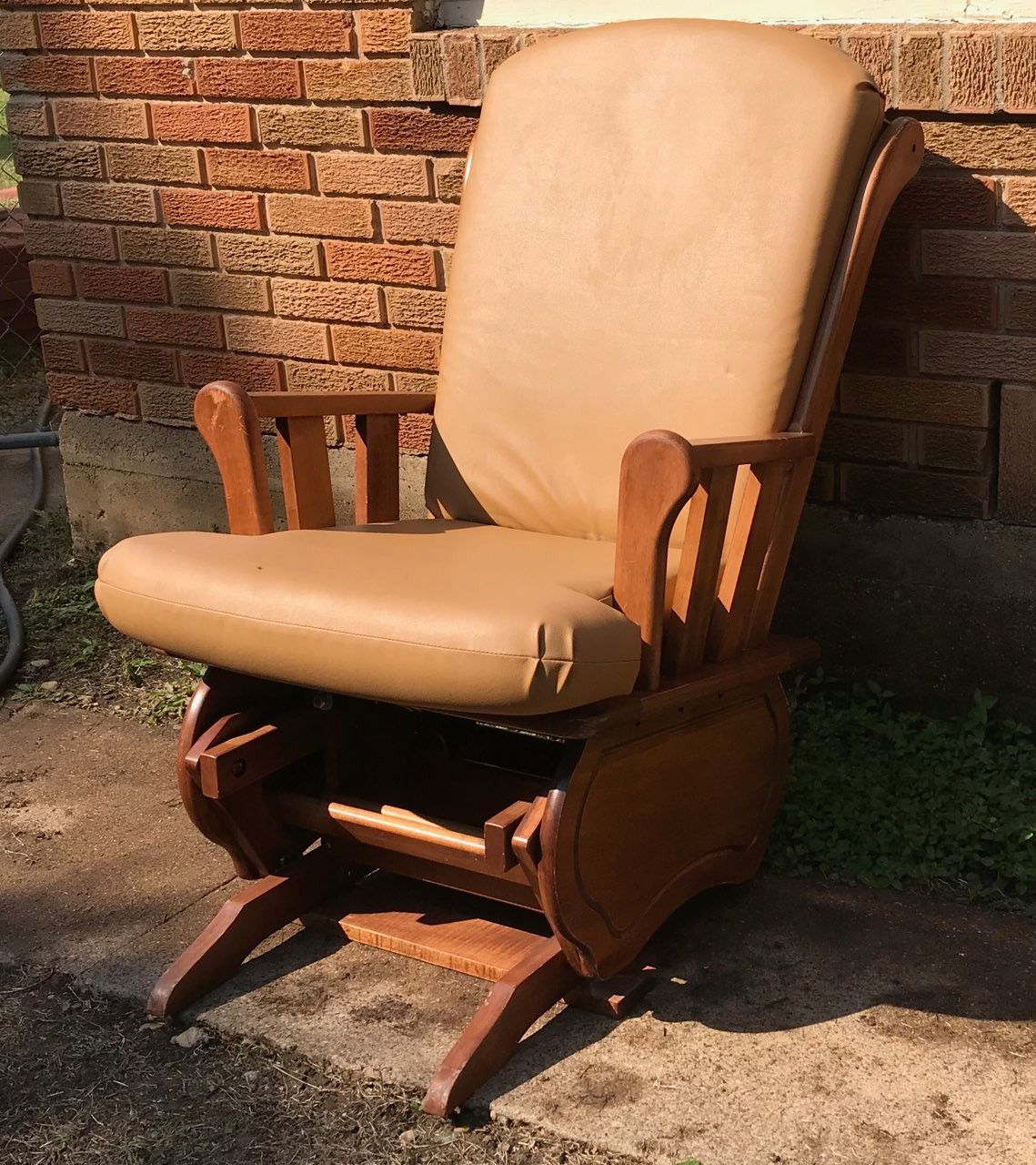 Newport Highback Glider Chair