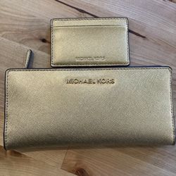 Michael Kors Wallet $20 Never Used