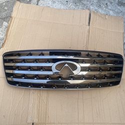 03-08 Infiniti FX35 FX45 Factory Style Front Grille Assembly with Chrome Shell and Gray Insert