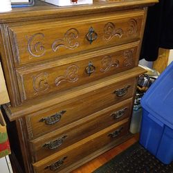 Vintage dresser