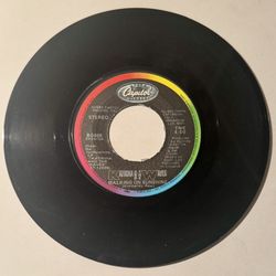 Katrina and the Waves - Walking on Sunshine - Capitol 45RPM 7”Single with sleeve