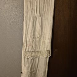 DXG PASHMINA Scarf SIZE 9/ 3 ORIGINAL PRICE $38.50 