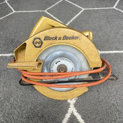 Black & Decker Circular Saw 