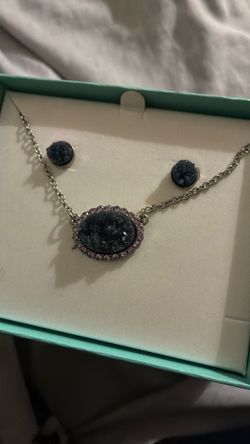 Dark Stone Pendant Necklace and Earrings Set
