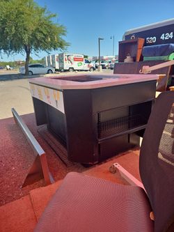 Beer Soda Cooler W Racks For Chips