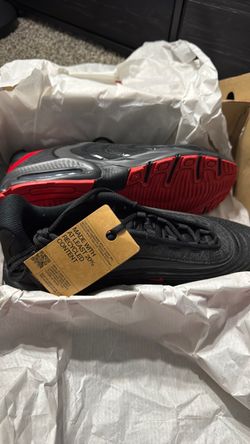 Nike Air Max Sneakers Black and Red