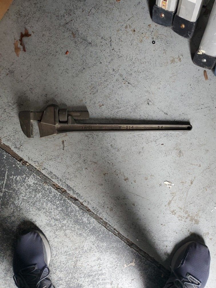 Ampco W-214 Wrench