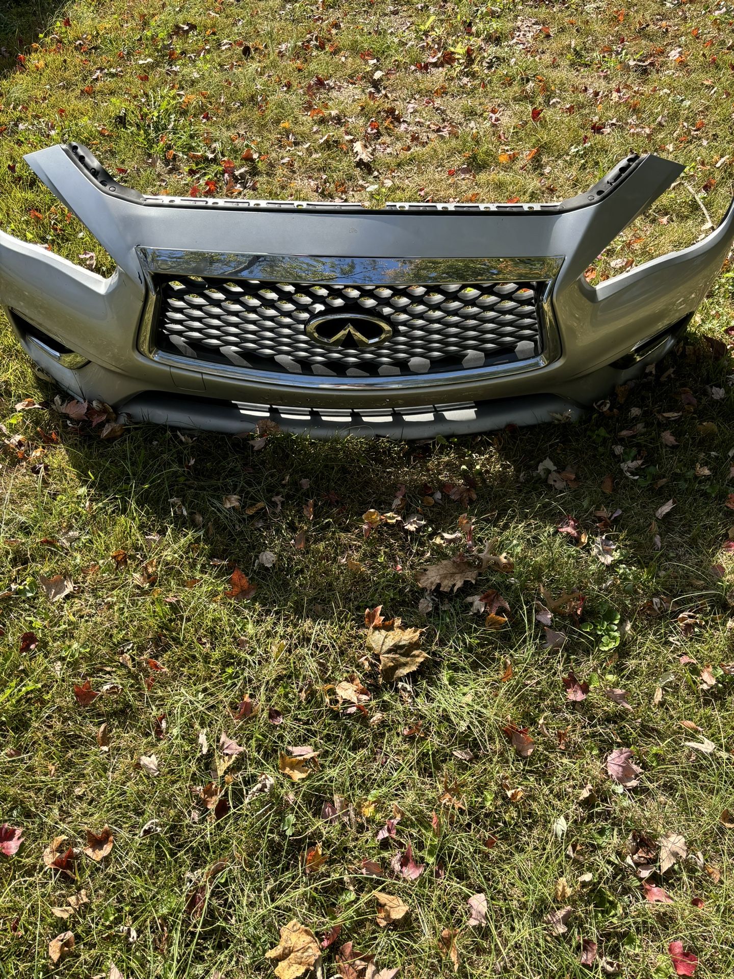 Infiniti Q50 Bumper