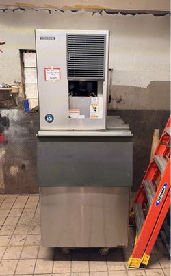 Hoshizaki 500 lbs Air Cooled Ice Maker - Restaurant Equipment