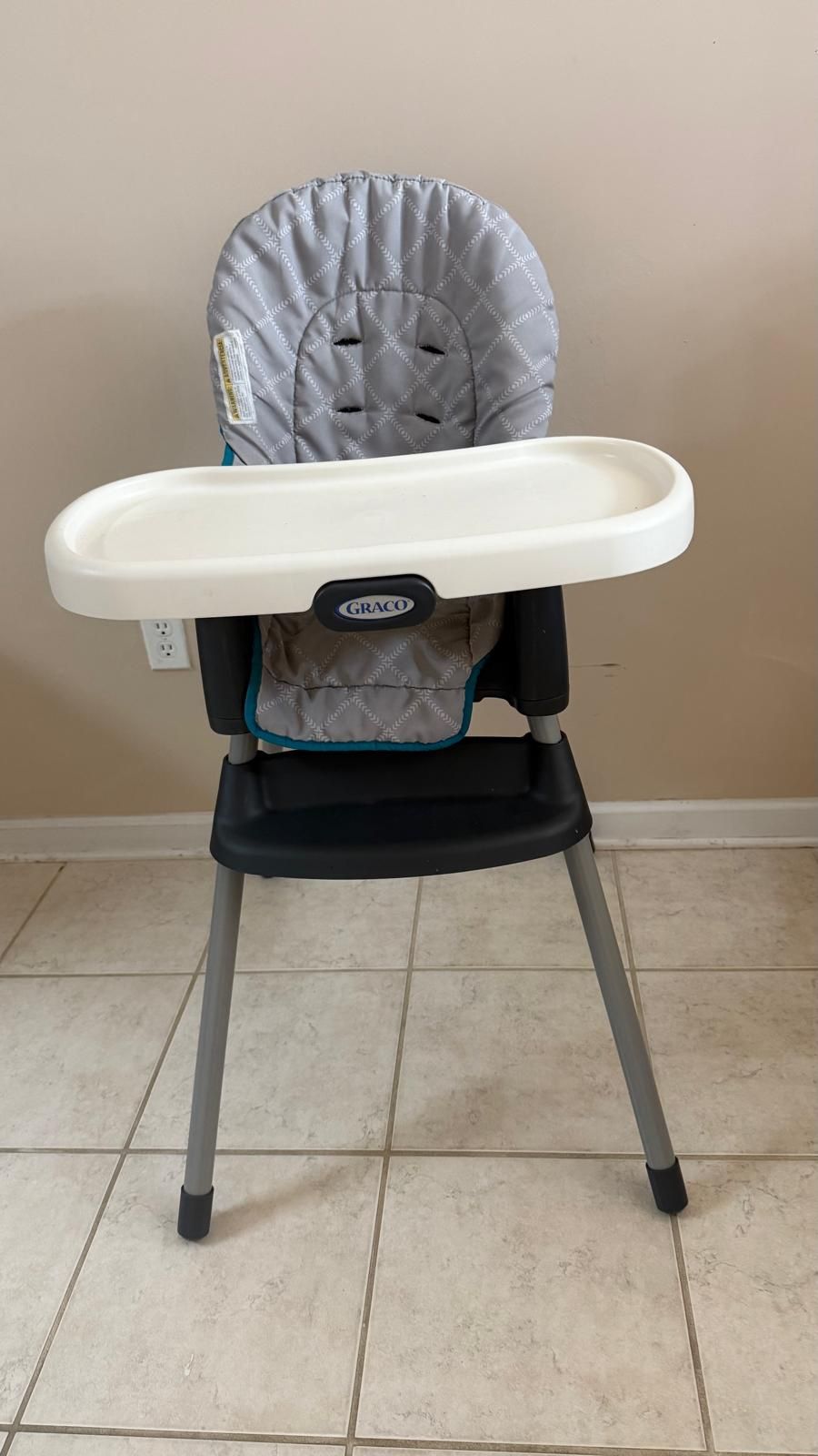 Graco SimpleSwitch 2-in-1 Convertible High Chair