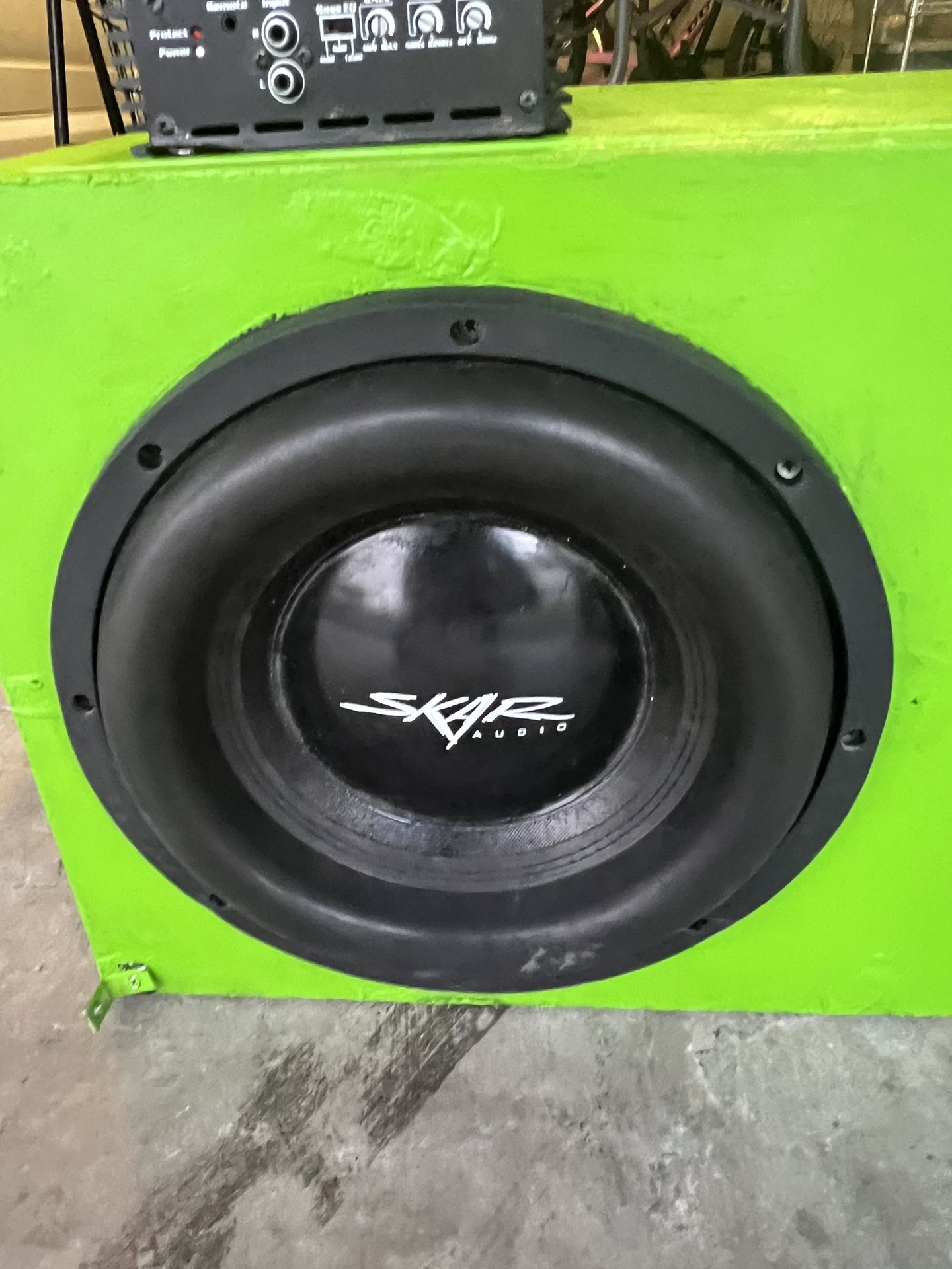 2 SKAR EVL 12s D1 In A Custom Made Ported Box With RP SKAR 2000.1 AMP