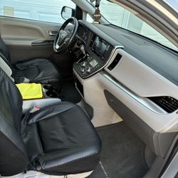 2018 Toyota Sienna