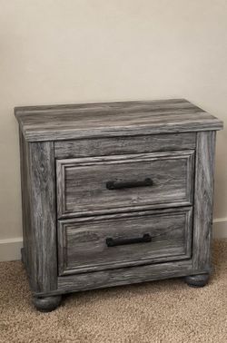 Nightstand x1