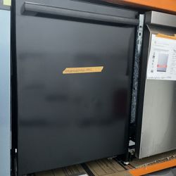 New Bosch 100 Series Premium 24 In Black Top Control Tall Tub Dishwasher with Hybrid Stainless Steel  Tub 46 DBA 