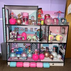 LOL House & Dolls