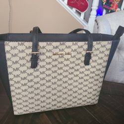 Michael  Kors  Purse  
