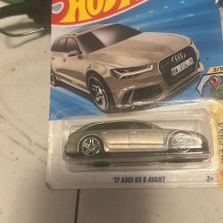 Hot wheels  ‘17 Audi RS  6 Avant