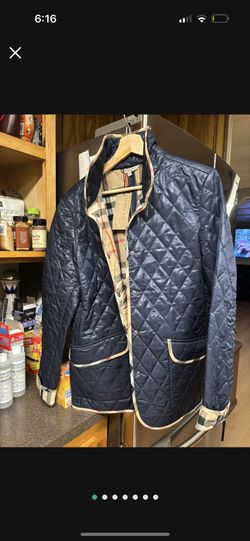 LOW PRICE MOVING- NWT CHRISTMAS GIFT $1200 + TAX RETAIL NEW BURBERRY QUILTER COAT