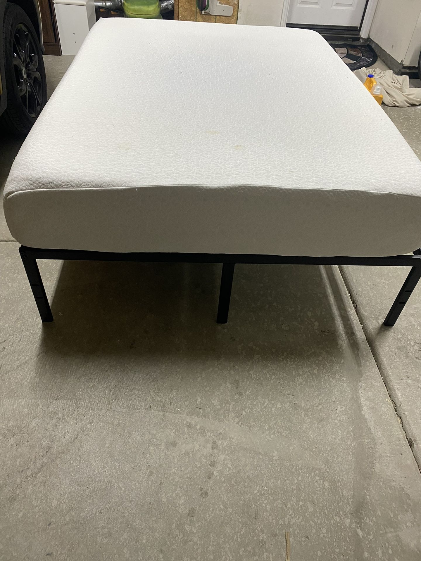 Full Bed Frame And Mattress