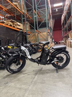 Electric bicycle with a range of more than 100 miles