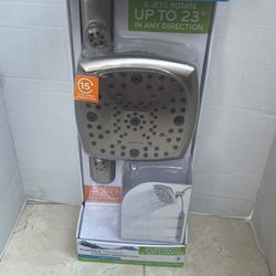 Oxygenics Shower Head With 3 Jets Rotate In Any Direction