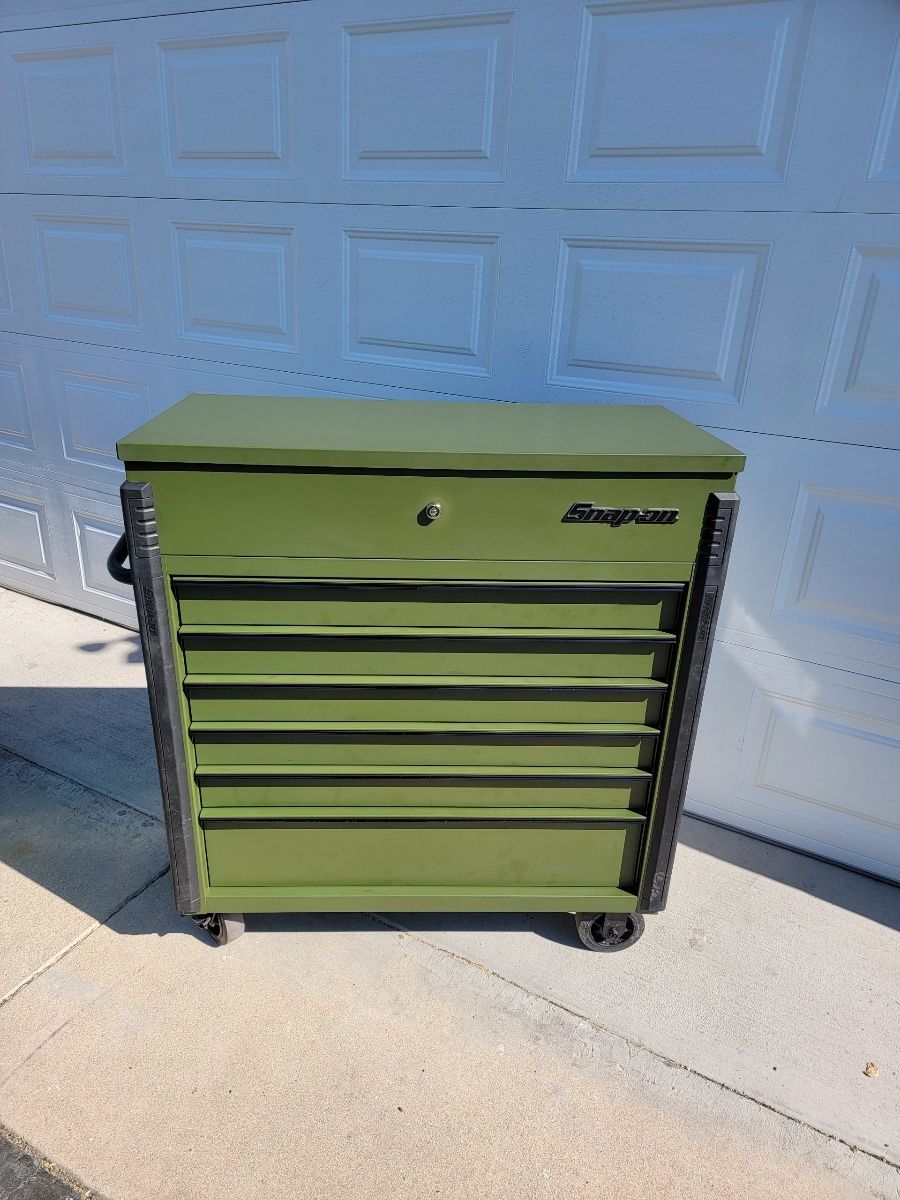 Snap-on 40" Six-Drawer Roll Cart Combat Green with Black Trim