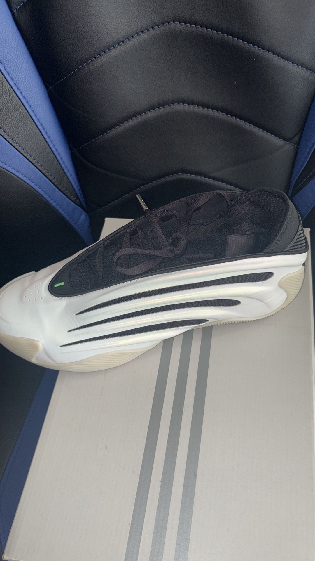 Adidas James harden vol 9