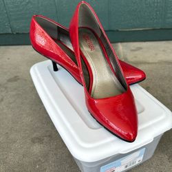 Kenneth COLE REACTION womens Red Patent Heels Sz 9