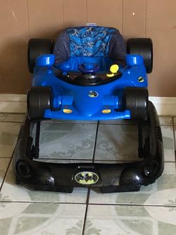 LIKE NEW BATMAN BABY ACTIVITY WALKER MUSIC LIGHTS AND SONGS WORKS!!!!