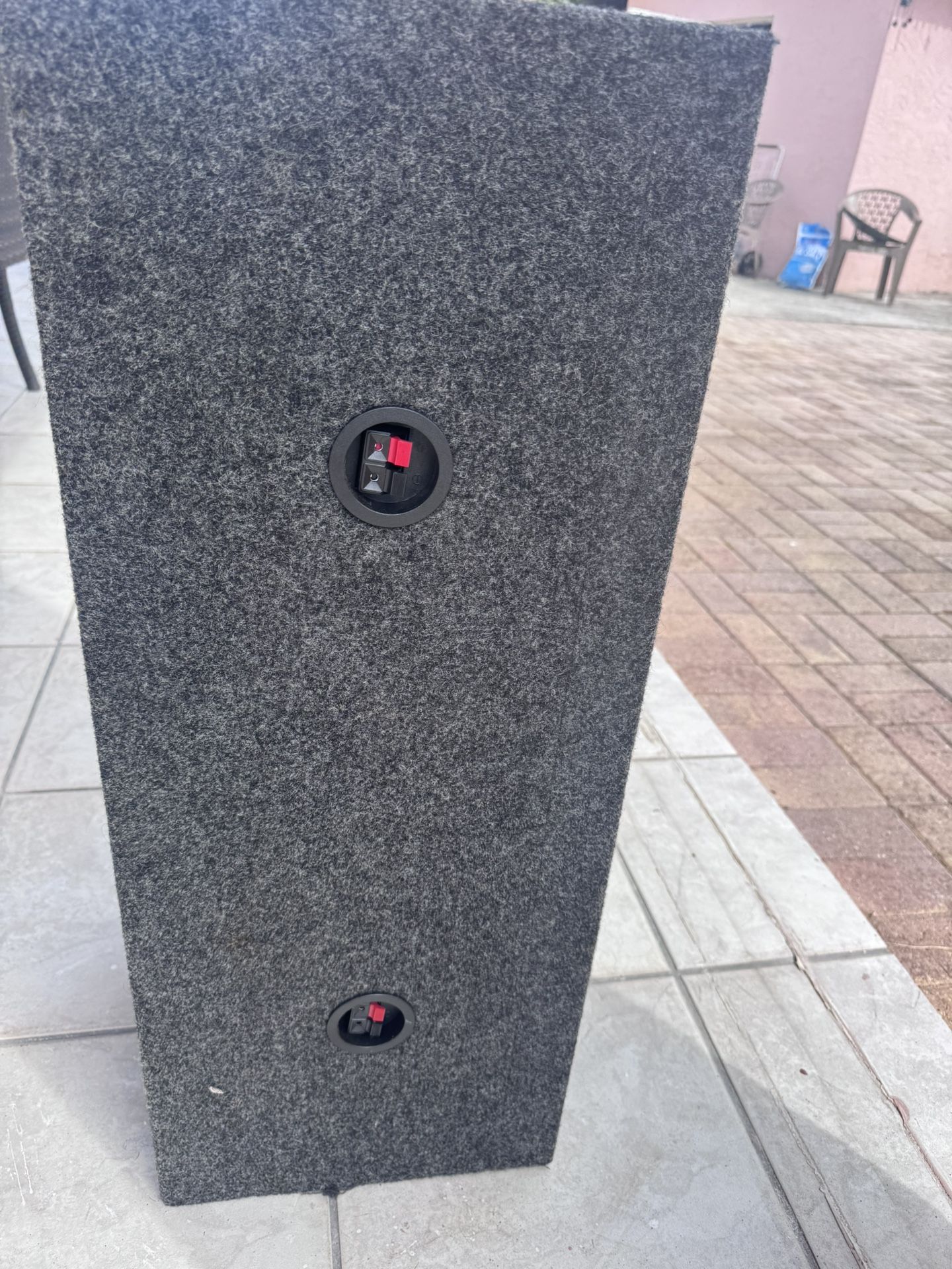 20” Speaker In Car Box