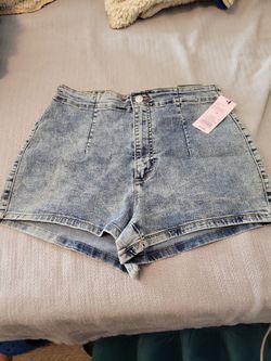 HIGH RISE SHORTS 12/31 WAIST  