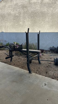 Black Weight Bench with Barbell Rack