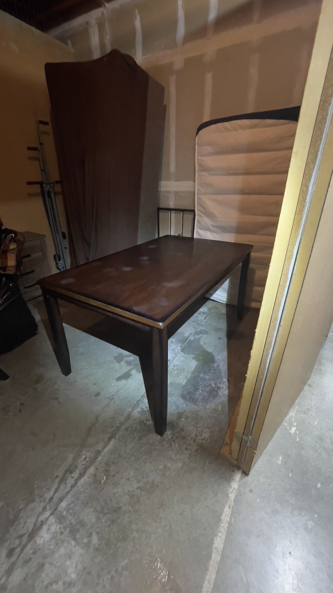 Kitchen Table With Chairs