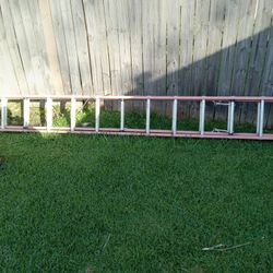 28 Ft Ladder