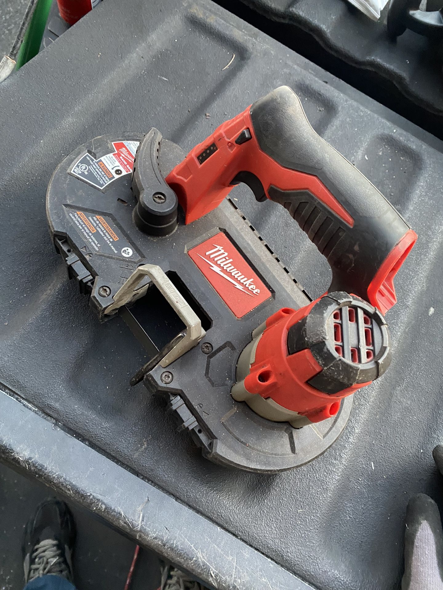Milwaukee M12 Band Saw