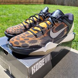 Nike Kobe 7 Cheetah Basketball Shoes Men's Size 11 (Used)