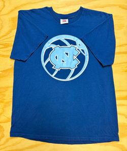 Nike Men’s L North Carolina Tar Heels Blue Basketball Logo T-Shirt