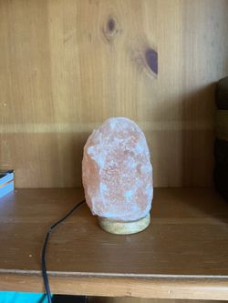Himalayan salt lamp
