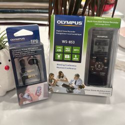 Olympus Digital Voice Recorder Model# WS-853 with earphone NEW 