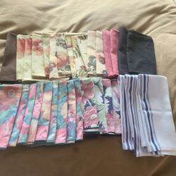 Dinner Cloth Napkins - 32 Total