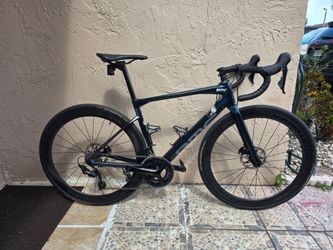 2020 BMC Roadmachine 07 Carbon Road Bike – Size 51 – Bontrager Aeolus Carbon Wheels