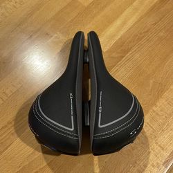 I.C.S. infinite comfort system Serfas bike seat - like new
