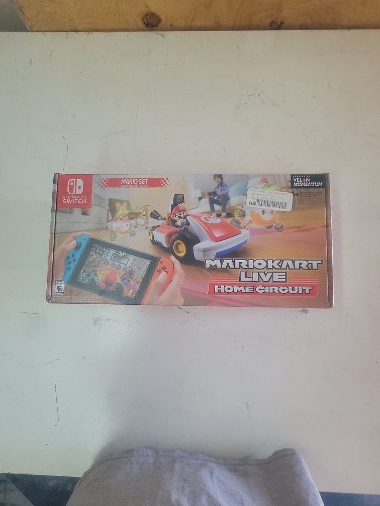 Mario Kart Live For NINTENDO SWITCH... New In Box..