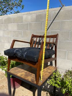 💥💥REDUCED💥💥 Vintage mid-century modern lounge chair, often identified as a design by Lawrence Peabody or Ib Kofod-Larsen manufactured for the comp