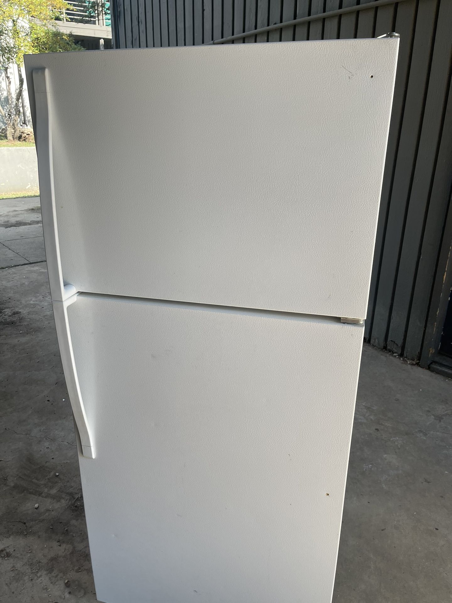 Refrigerator for Sale in Dallas, TX OfferUp