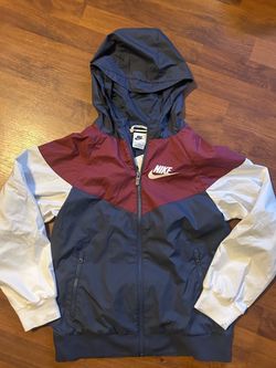 New Boys Size Medium Nike Jacket