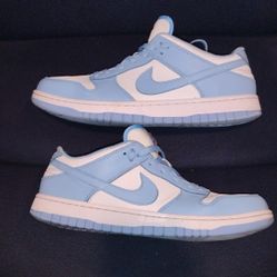 UNC Blue Dunks Size 13.5