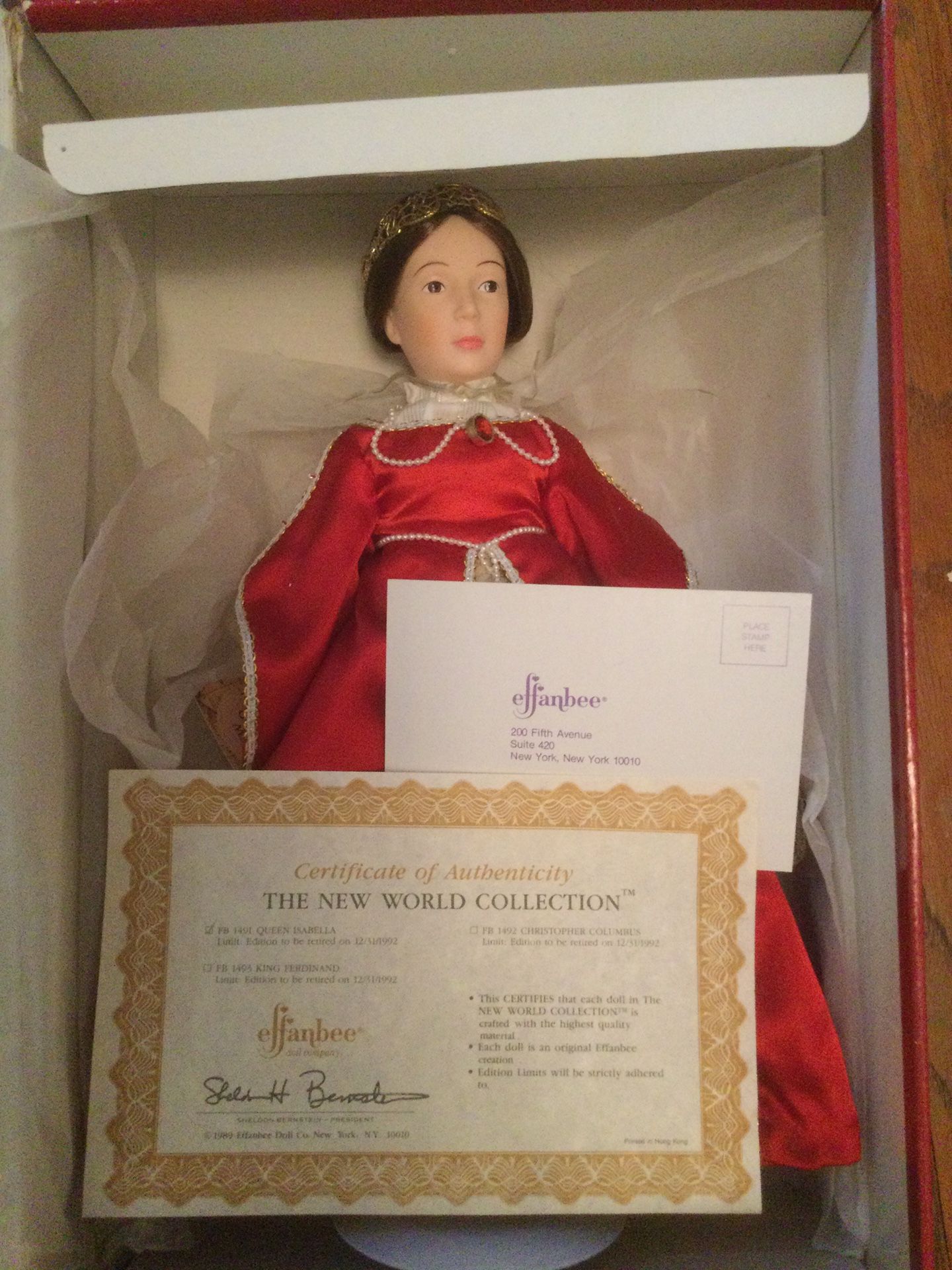 EFFANBEE THE NEW WORLD COLLECTION QUEEN ISABELLA DOLL RETIRED Renaissance Dress. Condition is "Used, it has some small spots on the dress". 15 inch