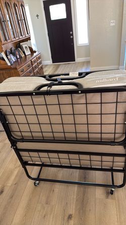 Rollaway bed Twin by Millard